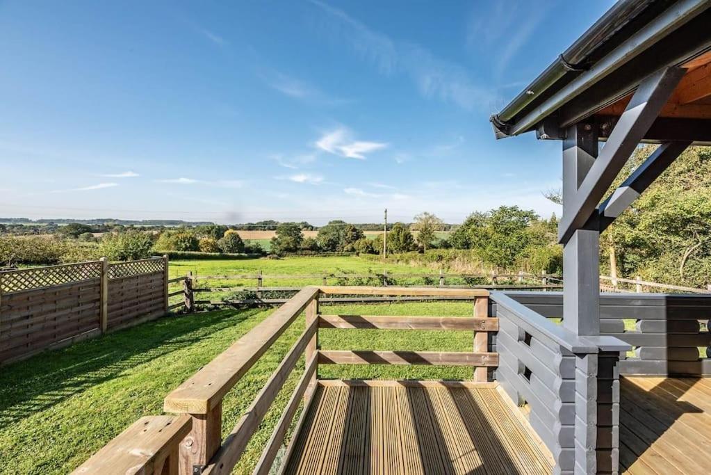The Cabin, Parham Woodbridge Exteriör bild